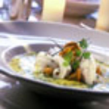 Golden Gate Bar & Restaurant